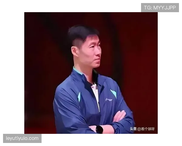 王励勤居然在家穿拖鞋打桌球,这反差我是真没想到! 王励勤居然在家穿拖鞋打桌球,这反差我是真没想到!
